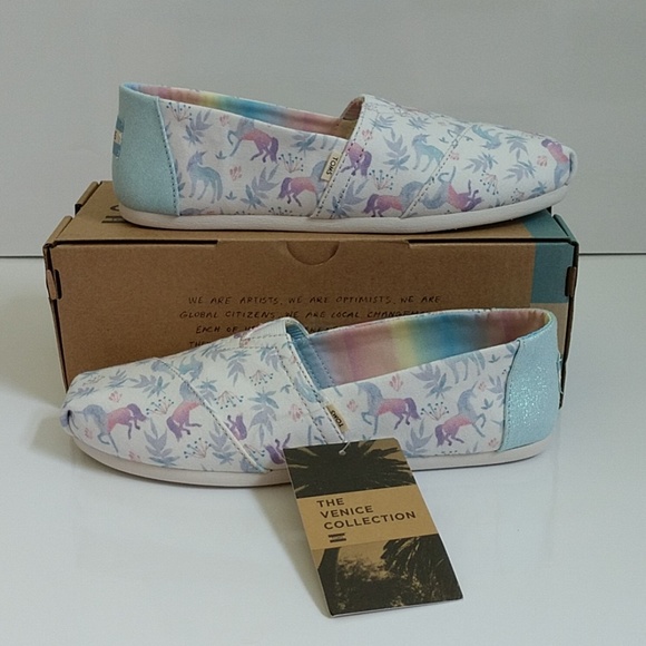 Toms rainbow unicorn canvas classic flat size 8